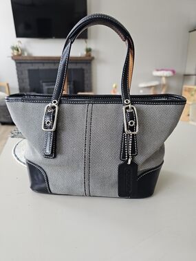 Vintage Coach Hampton Mini Market Tote